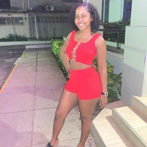 Meet your Posher, Top